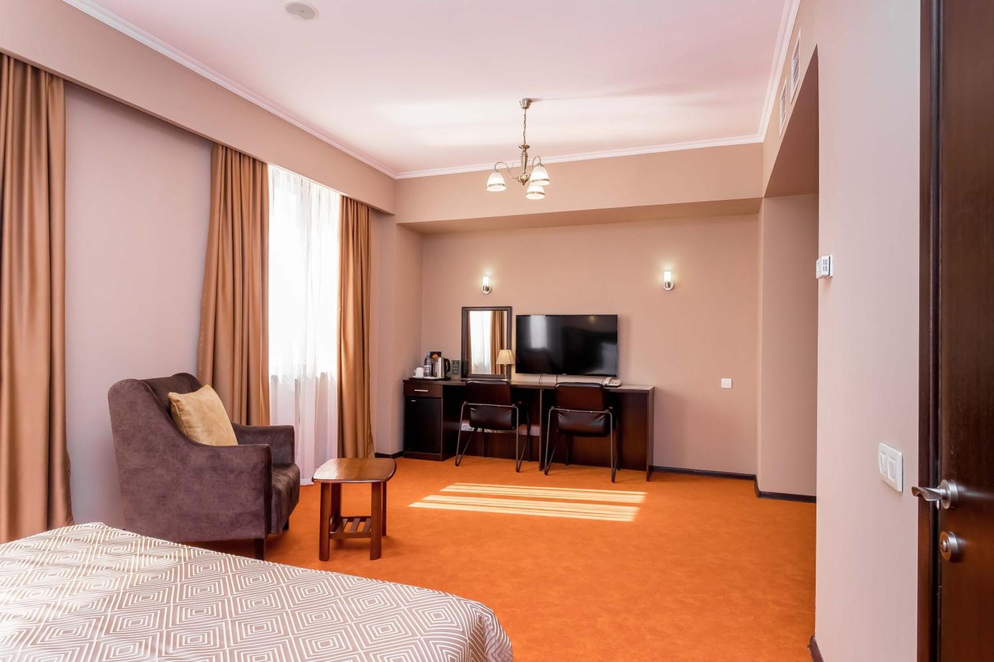 Western Atakent Park Hotel 4*